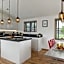 Cherry Bird Lodge Escape