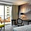 Le Meridien Beach Plaza