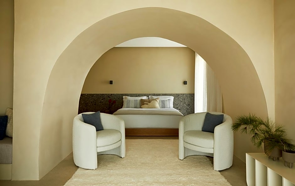 PAROCKS Luxury Hotel & Spa