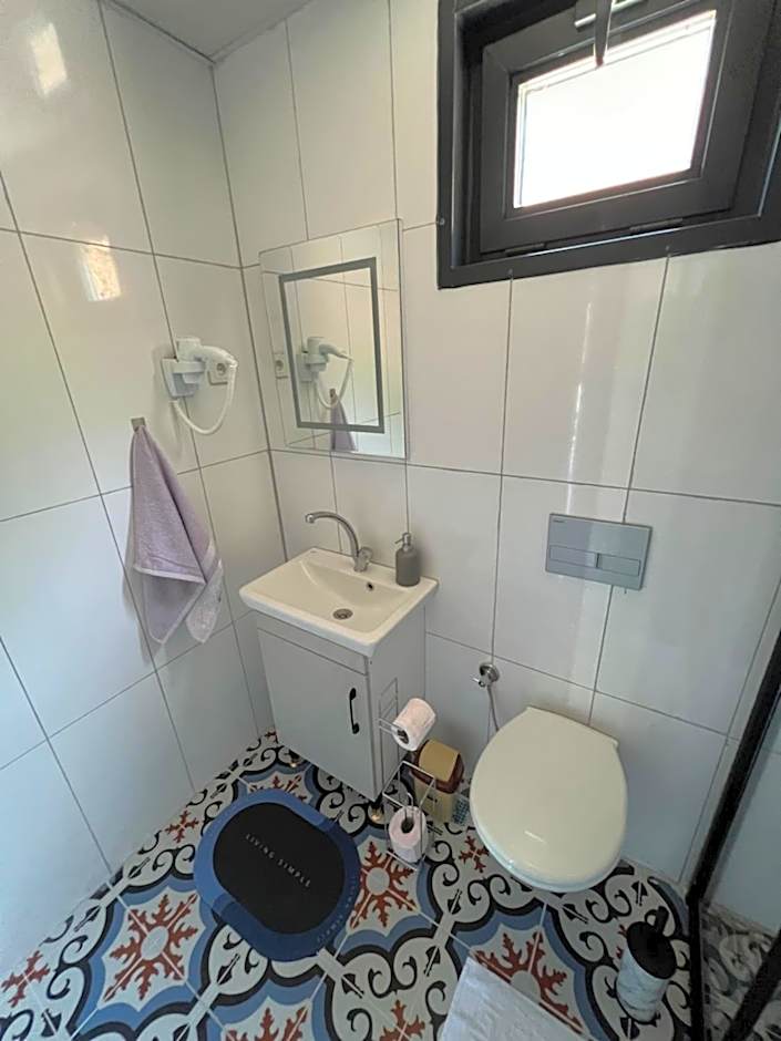 Hidden Garden Bungalow