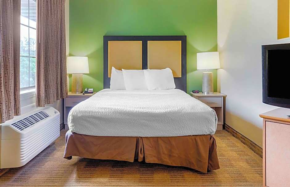 Extended Stay America Select Suites - Raleigh - RTP - 4610 Miami Blvd.