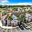 Be Our Guest! 1 Bedroom Condo Near Disney Parks!