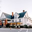 The NuWray Hotel & Carriage House
