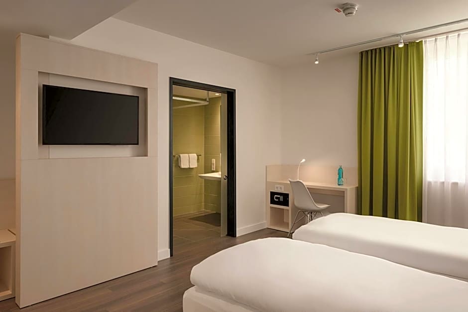Super 8 by Wyndham Mainz Zollhafen