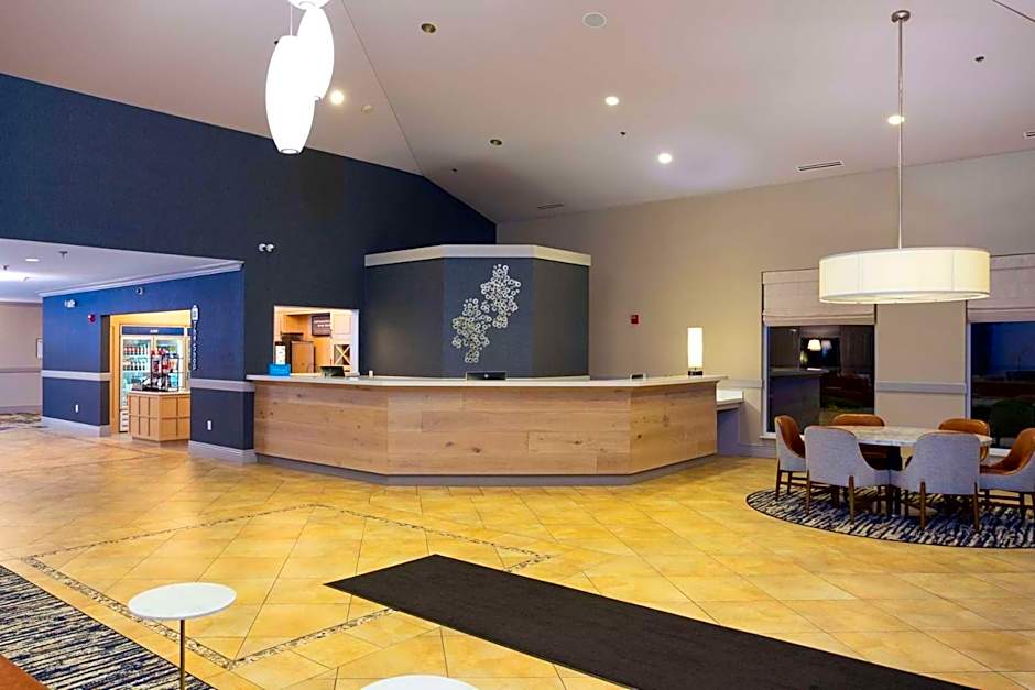 Hilton Garden Inn Milwaukee Northwest Conference Center