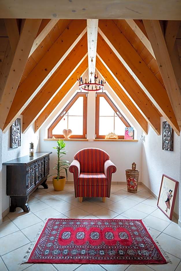 Ferienanlage Zum Silberstollen 2 Häuser am Berg Polderhof und Weißeritzhütte