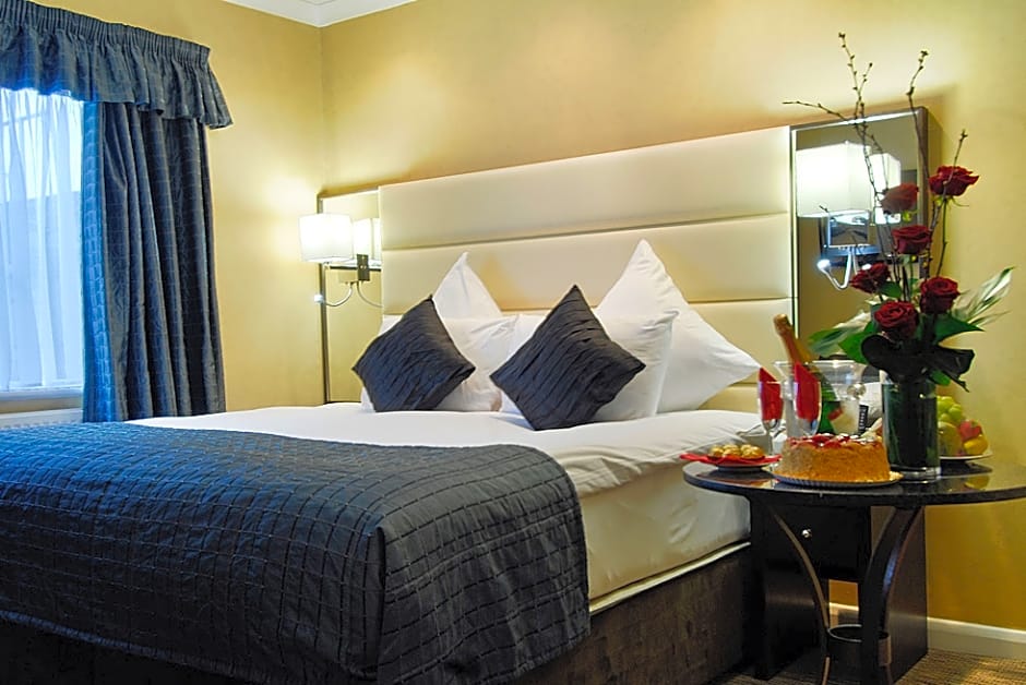 Park Grand Hyde Park