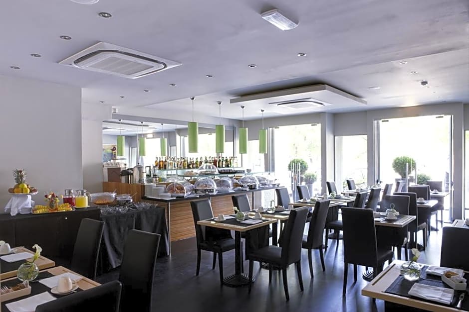 Twenty One Hotel
