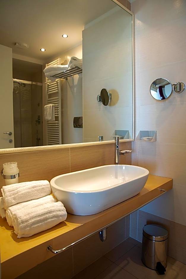 Hotel Kursaal - FRONTE MARE CON PISCINA