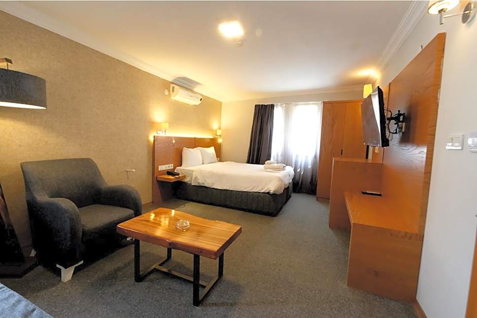 VARYANT HOTEL
