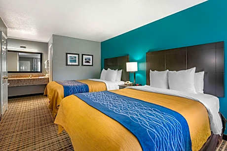 Queen Room with Two Queen Beds - Non-Smoking