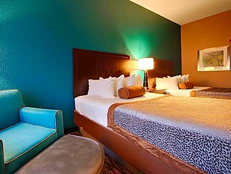 Queen Suite with Two Queen Beds