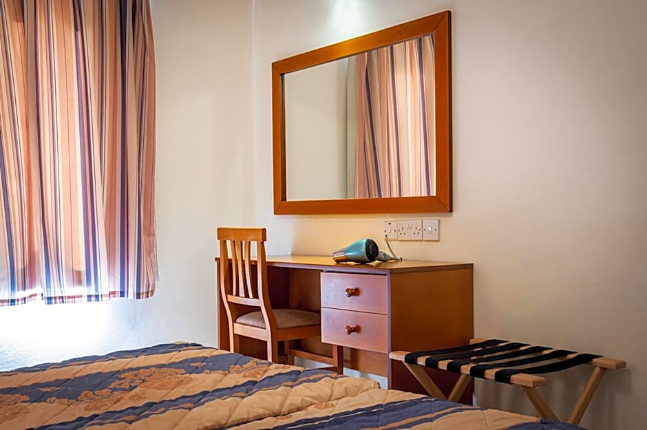 Kefalos Damon Hotel Apartments