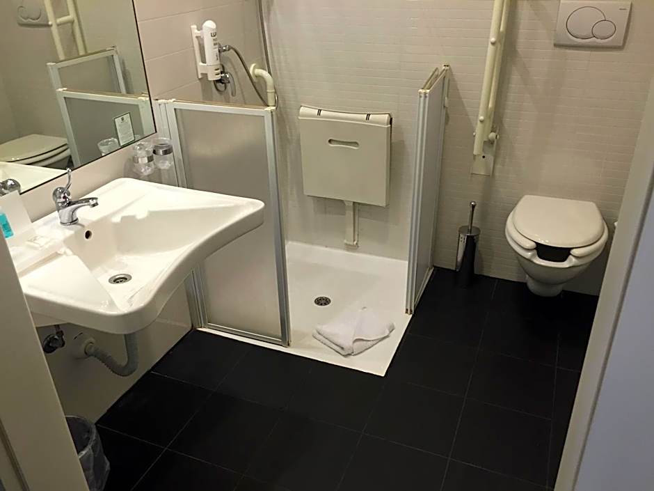 Holiday Inn Genoa City By IHG