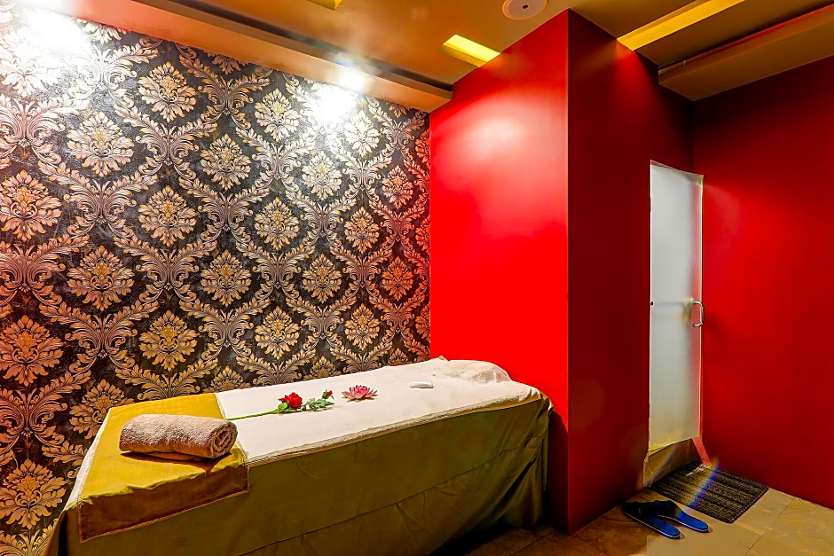 FabHotel GMC Grand