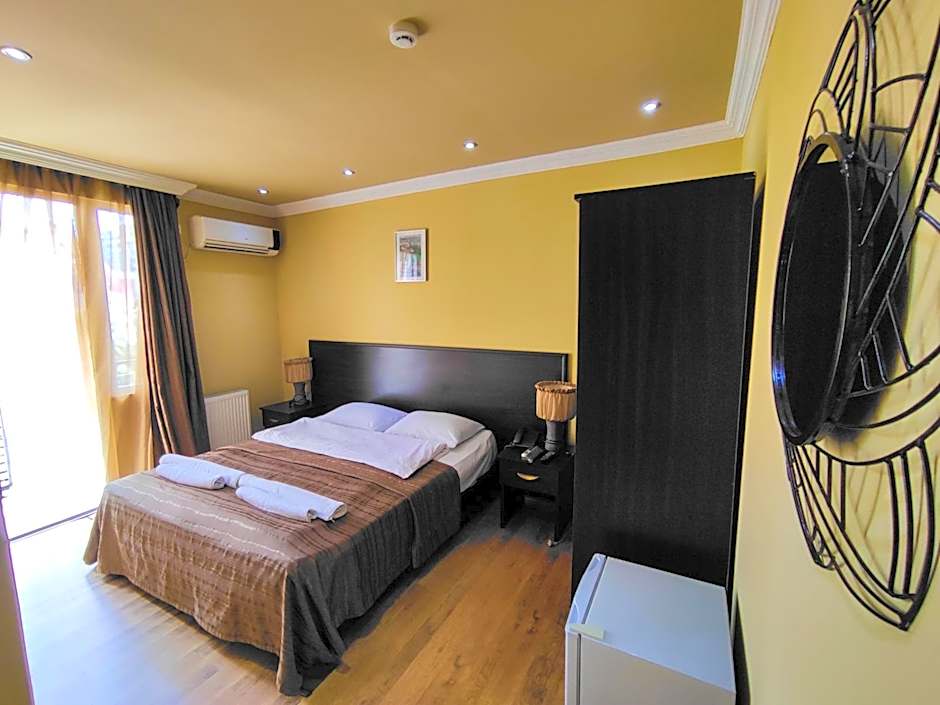 Aparthotel Old City