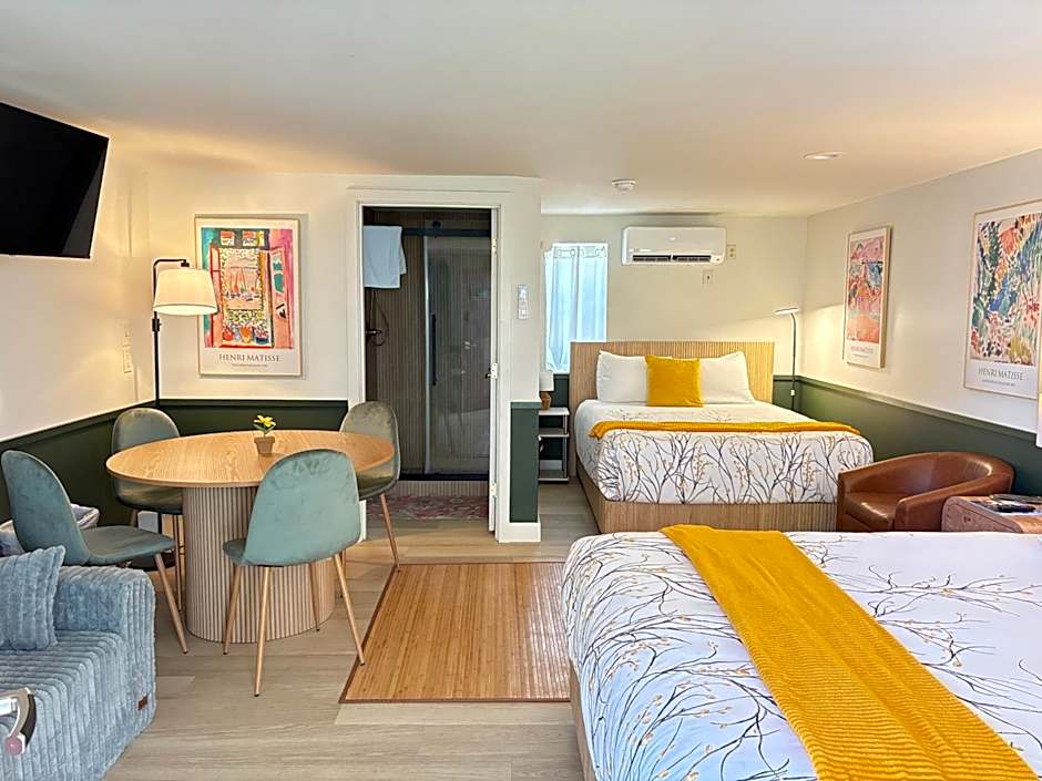 Riverwalk Inn