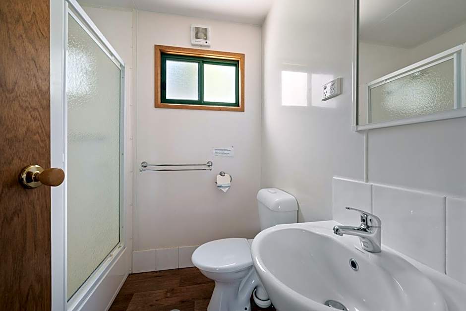 Bright Accommodation Park