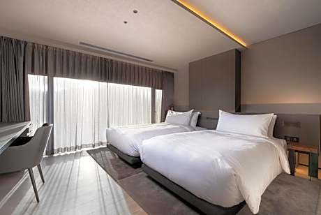 Deluxe Two Bedroom Suite