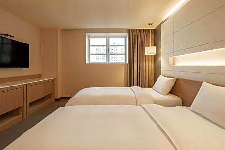 Business Twin Room