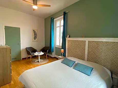 Les Mariniers Chambres d'Hôtes à la campagne avec aire de jeux - Spa nordique en option