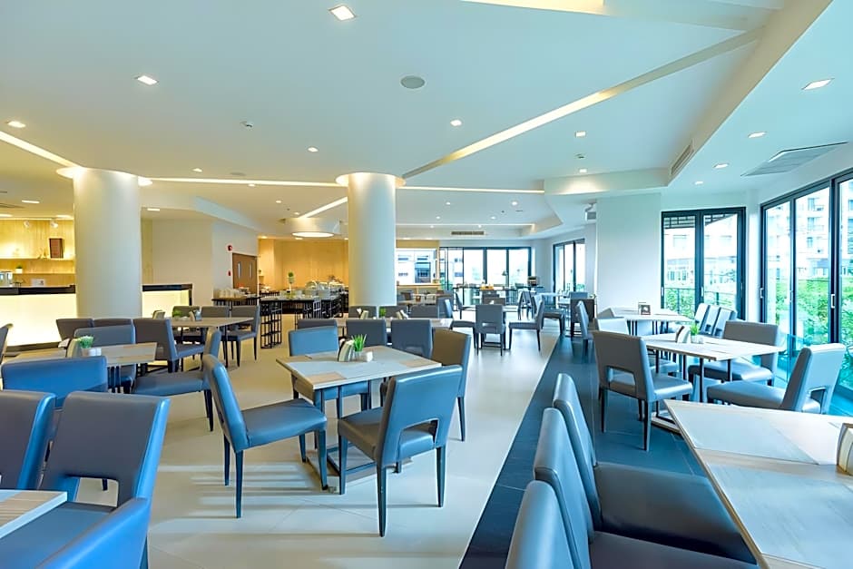 Hotel J Residence (SHA Plus)