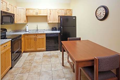 1 King Bed and 1 Queen Bed Two-Bedroom Suite Non-Smoking