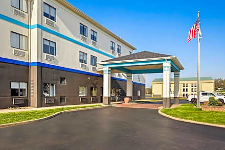 Days Inn by Wyndham Collinsville/St. Louis
