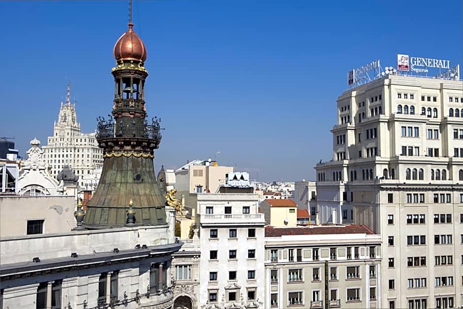 Quatro Puerta Del Sol