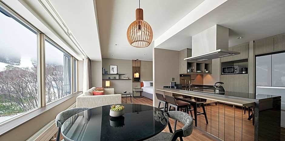 Hinode Hills Niseko Village