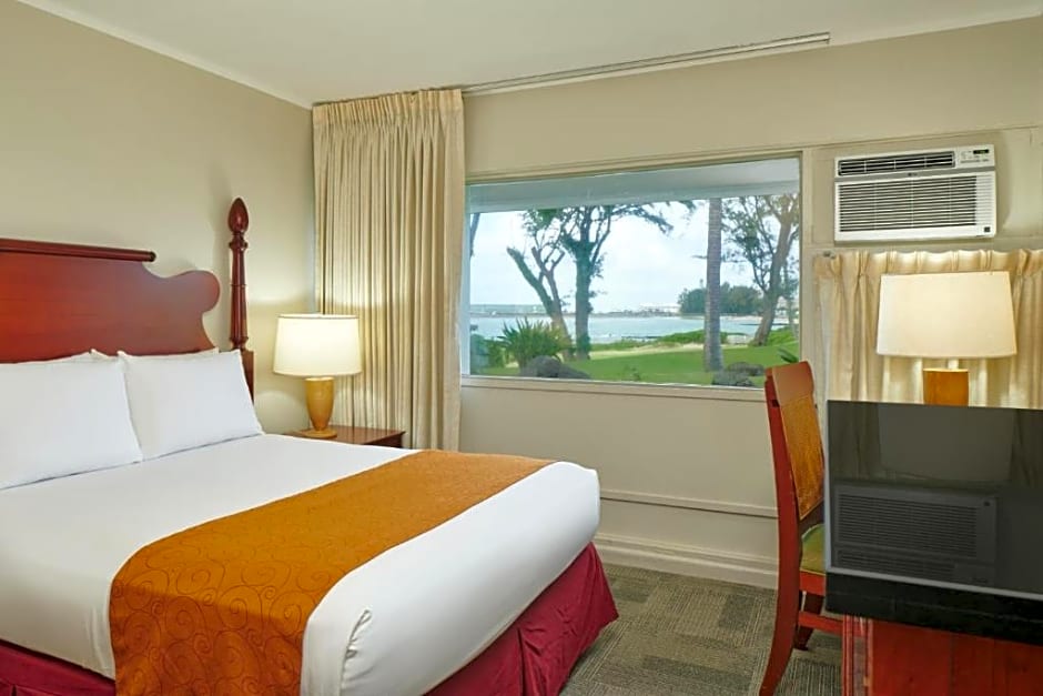 The Maui Beach Hotel