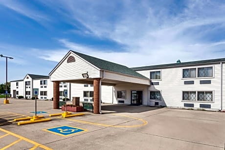 Baymont by Wyndham Decatur