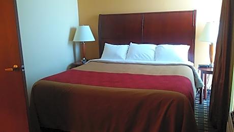 Standard King Room - Non-Smoking