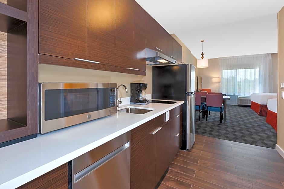 TownePlace Suites by Marriott Grand Rapids Airport Southeast