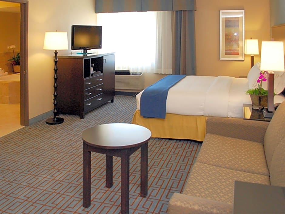 Holiday Inn Express & Suites Los Angeles Downtown West By IHG
