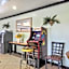 Lonestar Inn & Suites, Erick OK - Hwy 40 BY OYO