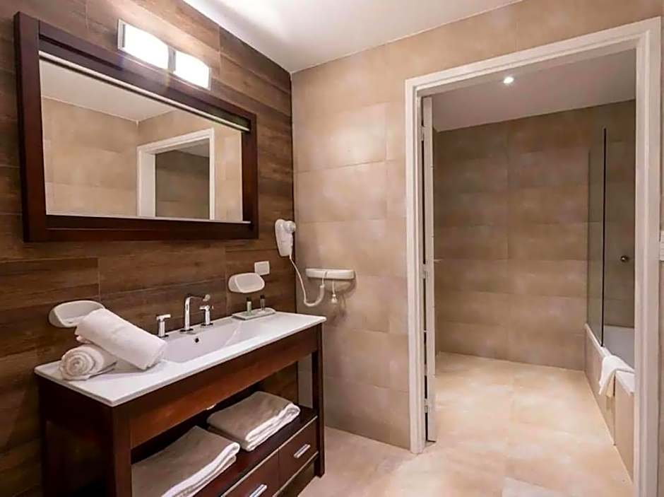 Howard Johnson by Wyndham La Plata