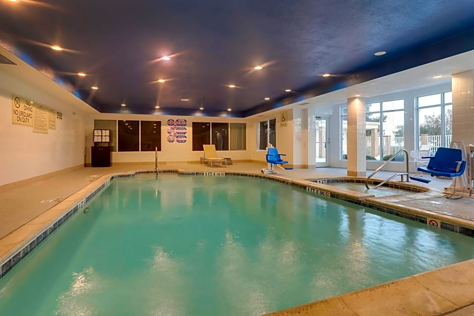 Hilton Garden Inn Fort Worth/Fossil Creek