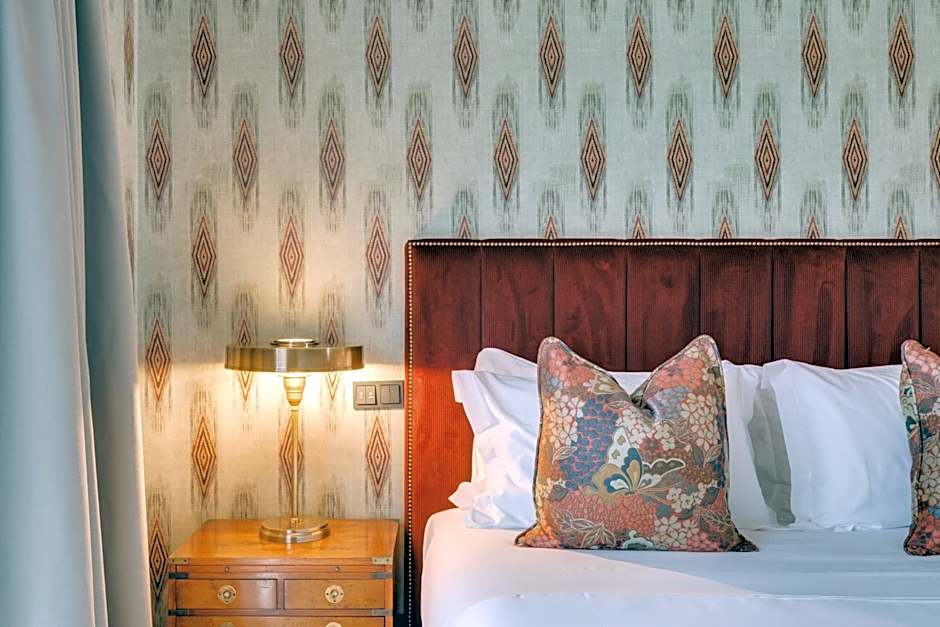 Portie Deluxe Suites by DA'HOME