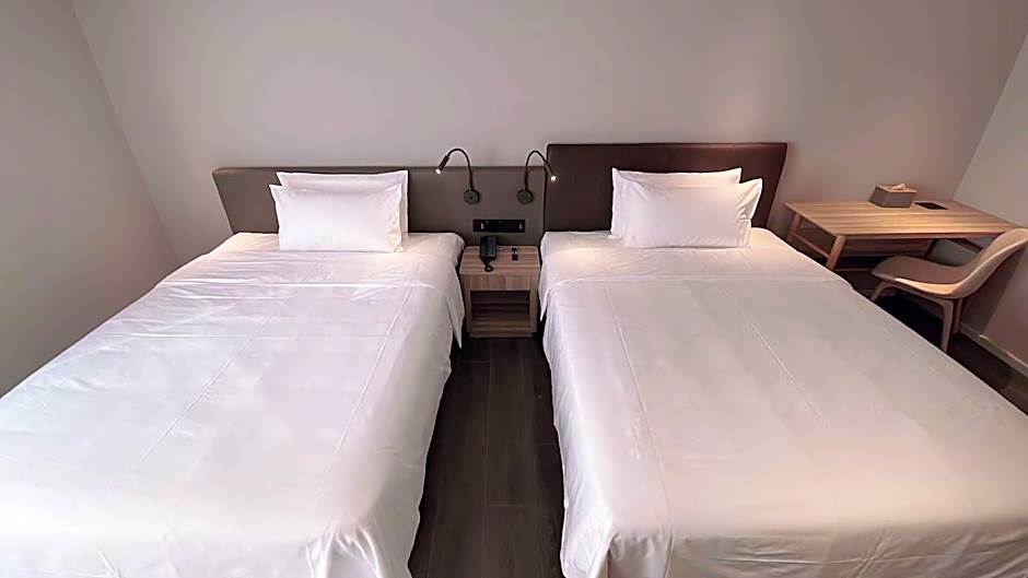 Hanting Hotel Shenyang Zhongjie Shifu Square