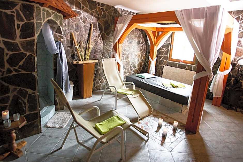 Korošec Apartments and Wellness Centre