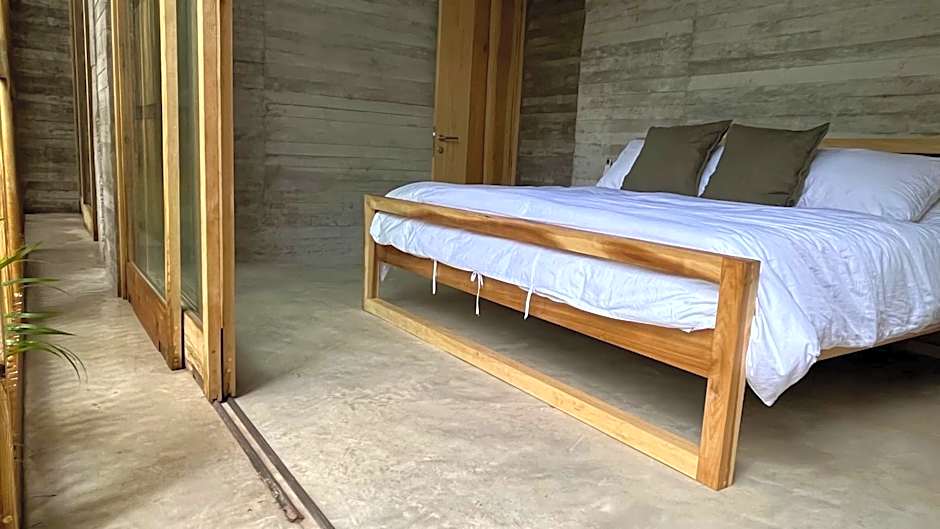 Nami & Lua - Casa Macu Saladita surf break