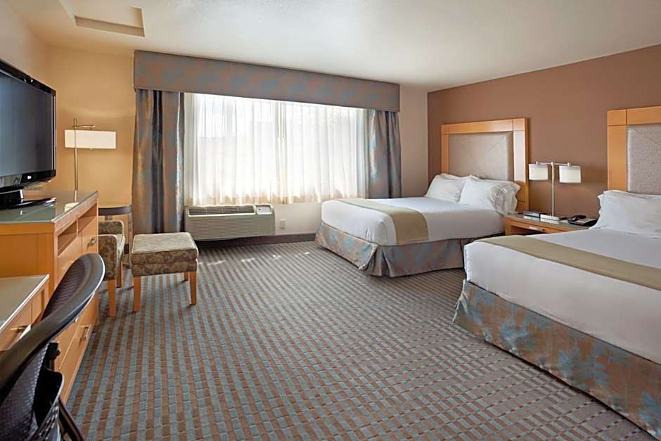 Holiday Inn Express Monterey - Cannery Row By IHG