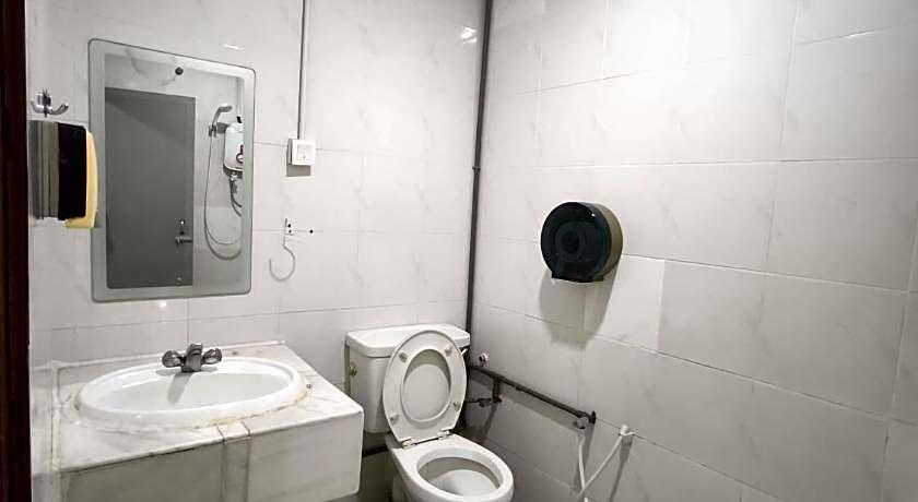 OYO 90895 Hotel Ikia