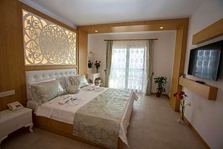 Deluxe Double Room with Sea View