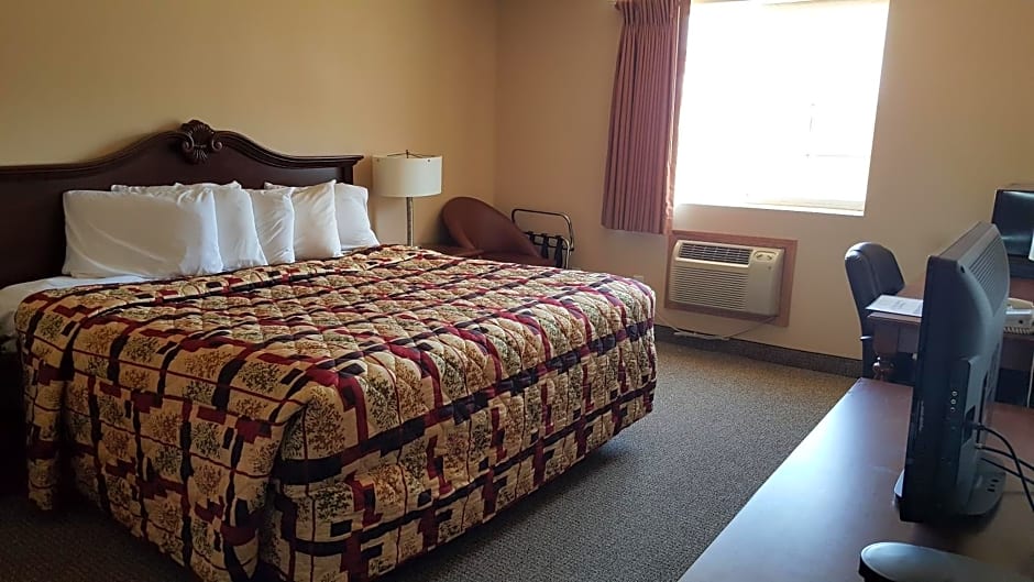 Knights Inn And Suites - Grand Forks