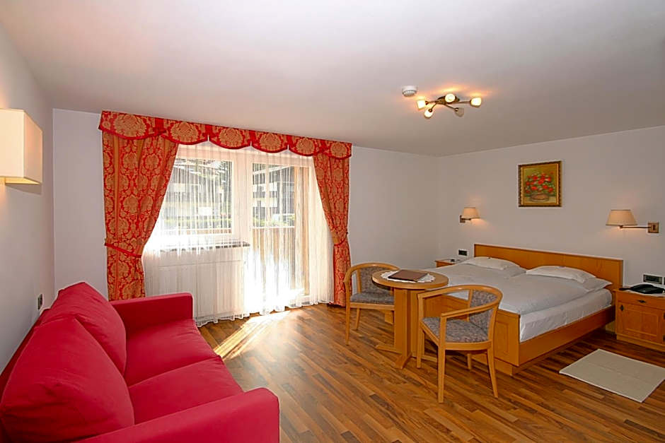 Garni Hotel Rezia