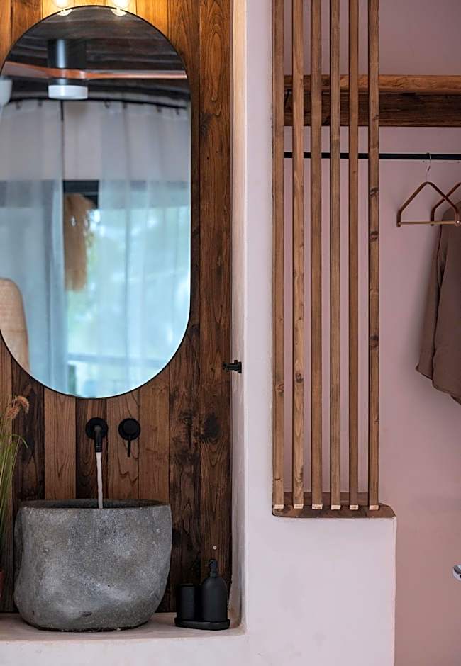 Kynthia Hotel - Adults Only