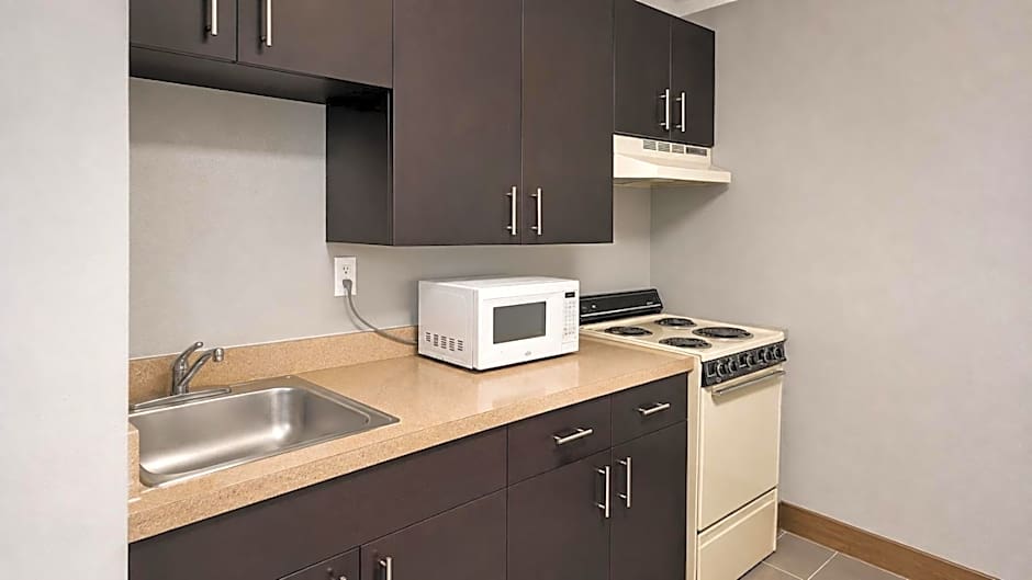 Welcome Suites Hazelwood Extended Stay Hotel