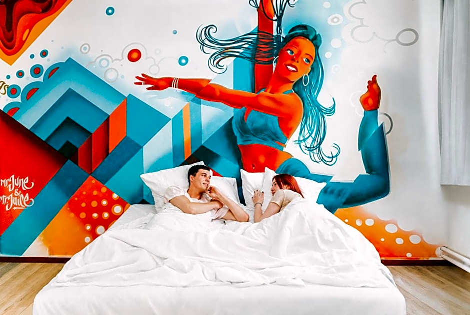 Amsterdam Teleport Hotel - Free Parking